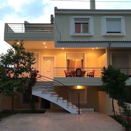 Amazing House In Kiato Near The Beach Exterior foto
